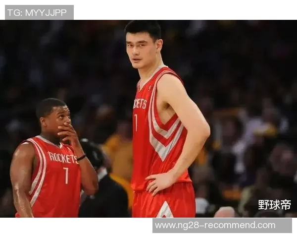 巨人姚明的传奇人生与篮球梦想的追求之路