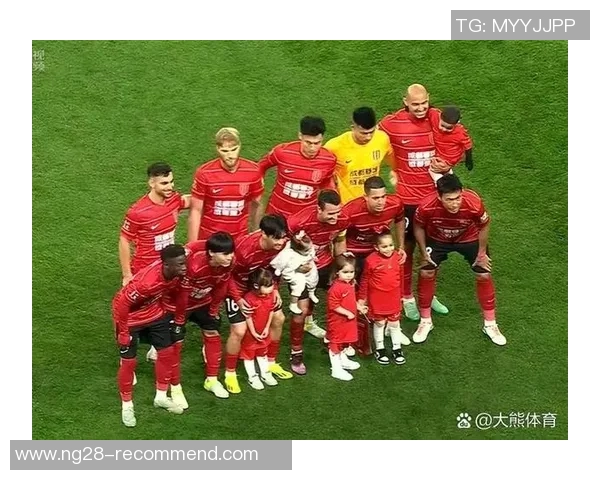 中超精彩对决：里昂完胜多特蒙德战术解析与绝杀时刻回顾