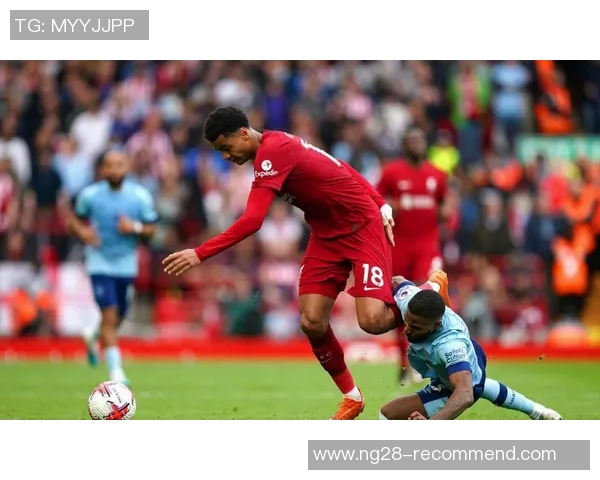 友谊赛精彩回顾拜仁小胜利物浦红牌事件引发全场热议 友谊赛精彩回顾拜仁小胜利物浦红牌事件引发全场热议